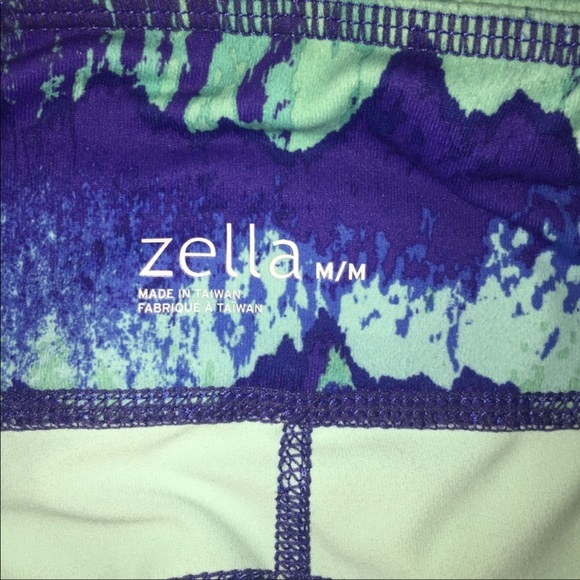 Zella Printed Athletic Crop Leggings, M - Picture 4 of 7